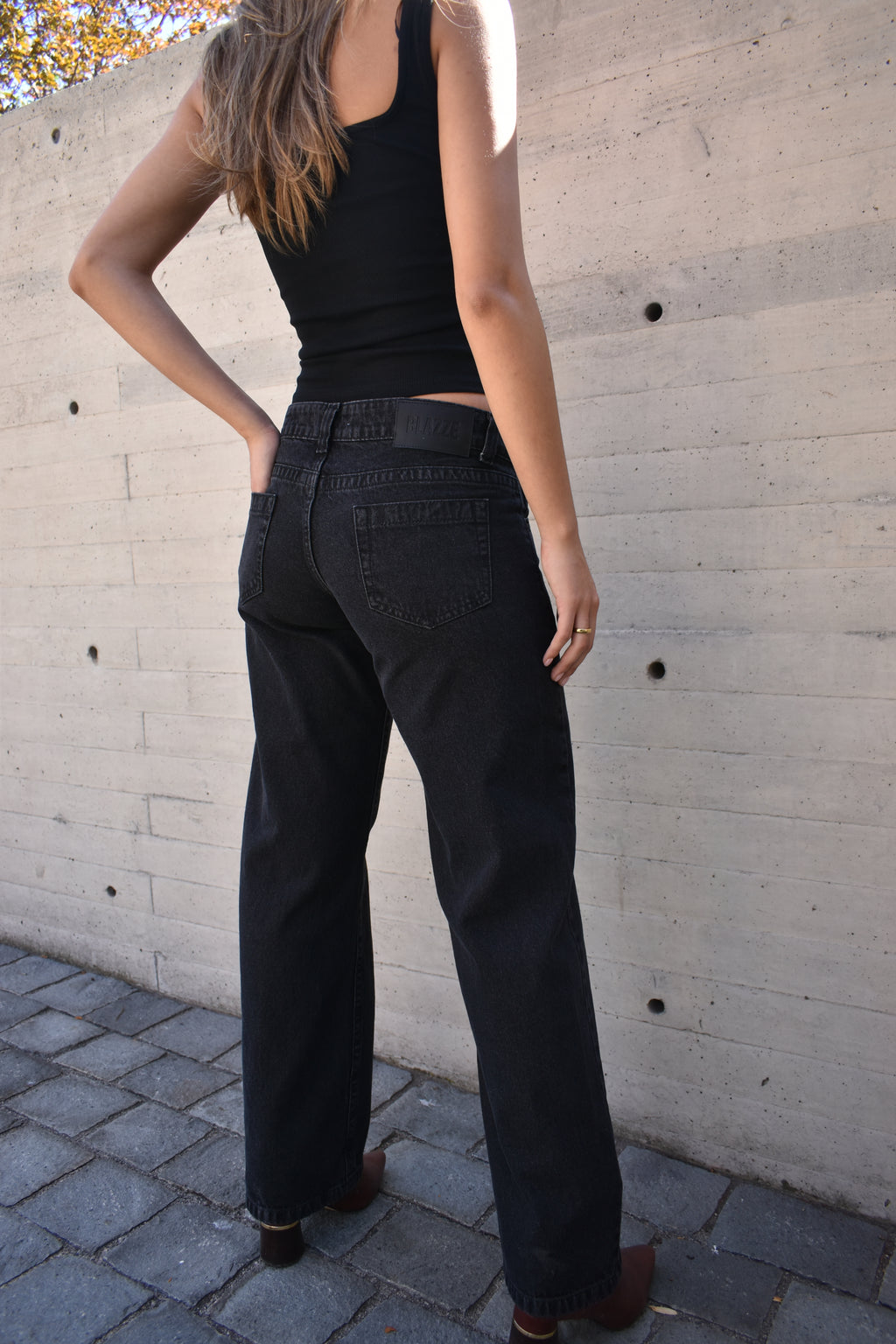Blazze 04 - Black