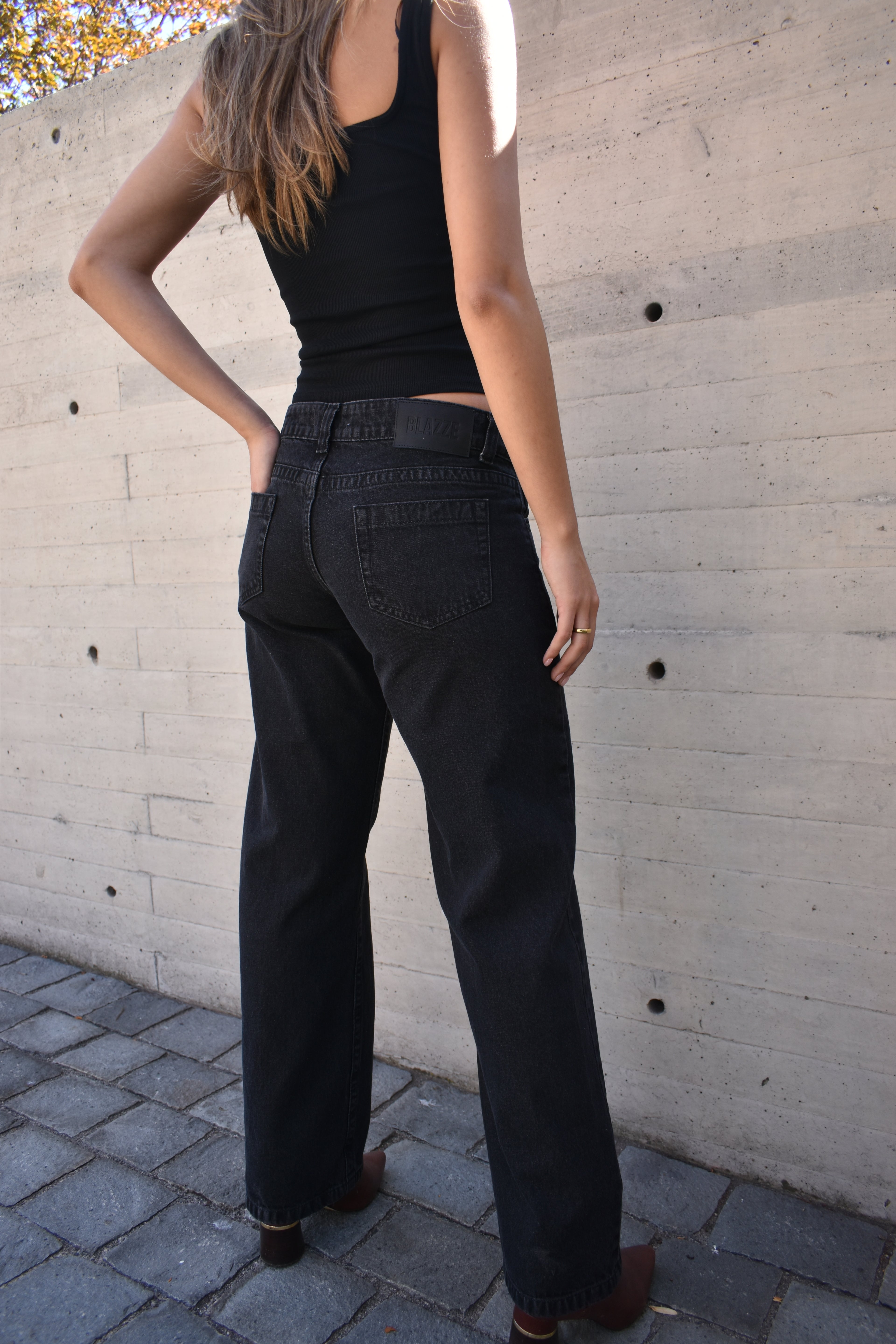 Blazze 04 - Black